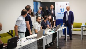 YAPAY ZEKÂ VE İNOVASYON MERKEZİ EĞİTİCİ EĞİTİMLERİ YAPILDI