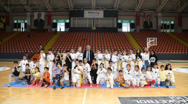 Yaz Okulu Açılışında Renkli Görüntüler