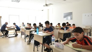 Belediyenin yaz kursları yoğun katılımla devam ediyor