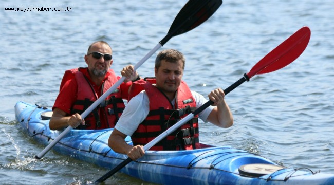 Görme engelli kanocular yarıştı