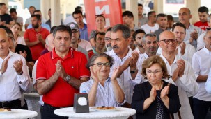 KARŞIYAKA'DA TOPLU İŞ SÖZLEŞMESİ SEVİNCİ 