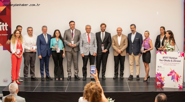 Başkan Soyer: "İzmir'de turizmi geliştirmek için sahip olduğumuz değerleri gün yüzüne çıkarıyoruz"