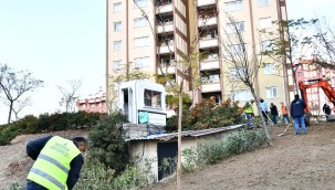 İzmir Büyükşehir Belediyesi depremzedelere desteği sürdürüyor Uzundere konutlarının tahsis süresi yılsonuna kadar uzatıldı