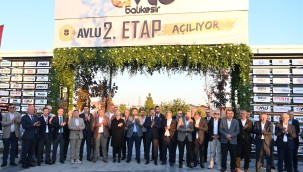 Avlu 2. Etap kutlamalarla açıldı