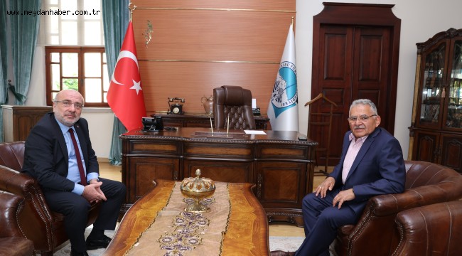 Başkan Büyükkılıç, ERÜ ve KAYÜ Rektörleri ile Bir Araya Geldi