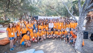 Başkan Soyer genç mühendislerle buluştu Bütün hikâye kenti sevmenizle başlıyor