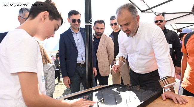 Büyükşehir oyunu sokağa taşıdı