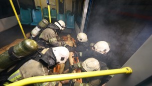 Metroda nefes kesen tatbikat