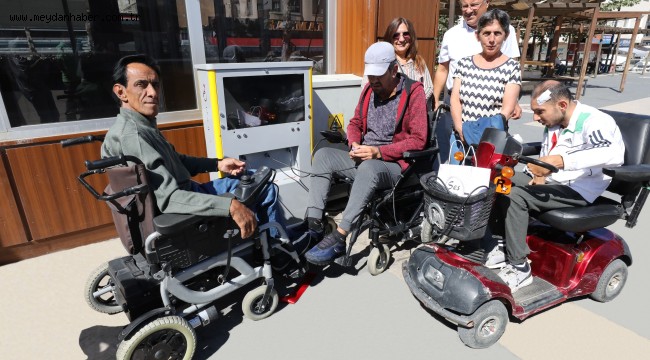 NARLIDERE'DE ENGELLİ ŞARJ İSTASYONU KURULDU