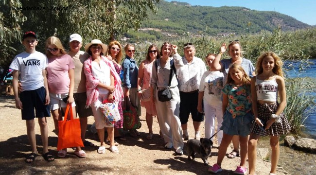 UKRAYNALI ÇOCUKLAR OKUL ÖNCESİ AKYAKA'DA MORAL DEPOLADI