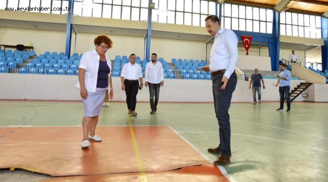 Vekil Kaya'dan Seferihisar Spor Salonu'na ziyaret