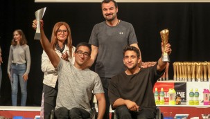 4'ÜNCÜ GAZİ YARI MARATONU ÖDÜL TÖRENİ YAPILDI