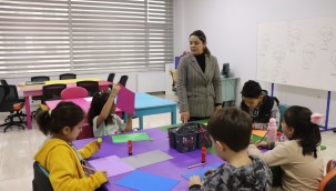 ÇOCUK ÜNİVERSİTESİ DERS BAŞI YAPTI