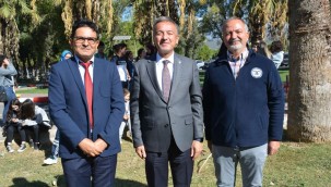 Ege'de 'Dünya Kalbi Yeniden Canlandırma Günü'nde farkındalık etkinliği yapıldı