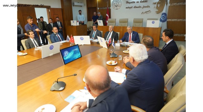 EÜ Danışma Kurulu, İzmir Valisi Yavuz Selim Köşger'in başkanlığında toplandı