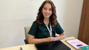 Gaziemir Belediyesi'nden Ebe Arzu Sönmez'den anne sütü uyarısı; "İlk 6 ay sadece anne sütü!"