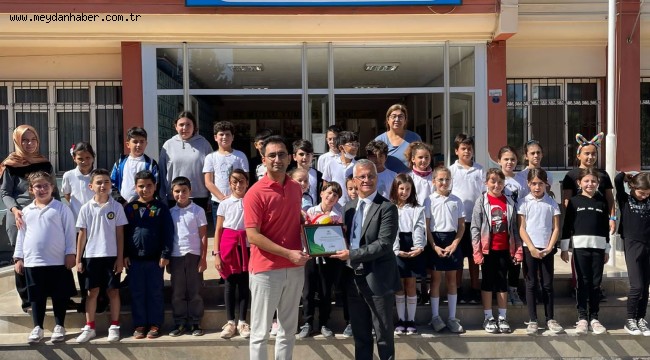 Gaziemir'in geri dönüşen atık avcıları ödüllerini aldı