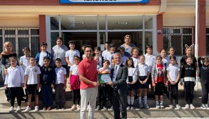 Gaziemir'in geri dönüşen atık avcıları ödüllerini aldı