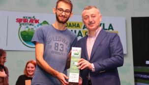 Gençler sıfır atık konusunu tartıştı