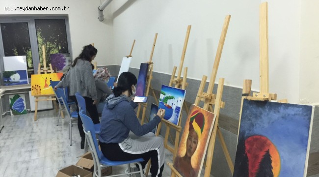 GSB DENİZLİ YURTLARINDA ÜCRETSİZ KURSLAR BAŞLADI