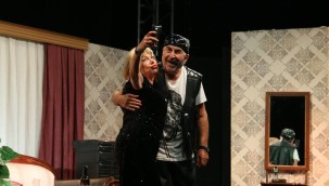 İKİNCİ BAHAR EXPO'DA İZLEYİCİYLE BULUŞTU