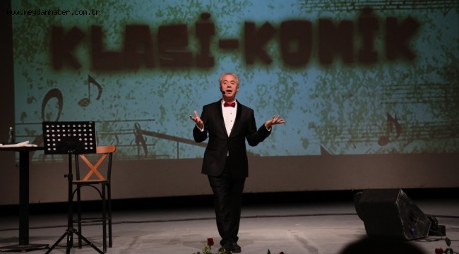 Klasi-Komik Bayraklı'da sahnelendi