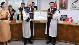 Moğolistan Meclis Başkanı Gombojav'a Fahri Doktora Unvanı