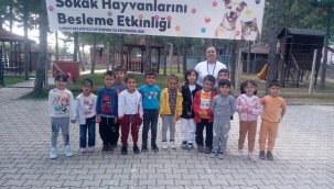 Öğrencilerden evcil hayvan parkına yoğun ilgi