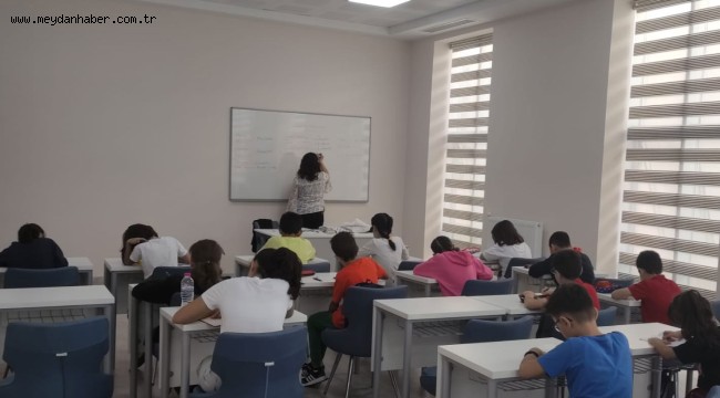 SİNCAN BELEDİYESİ ÜCRETSİZ İNGİLİZCE DERSLERİ BAŞLADI