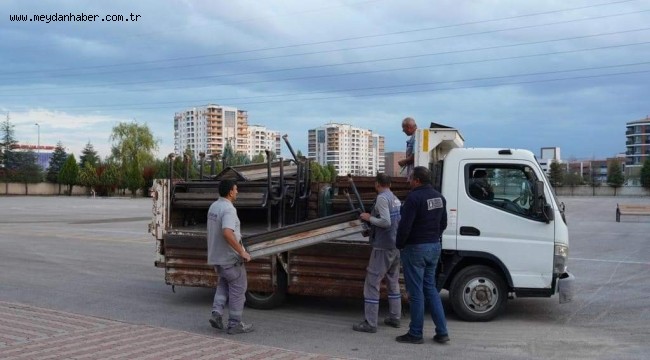 SİNCAN BELEDİYESİNDEN OKULLARA DESTEK