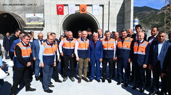 TÜRKİYE'NİN EN UZUN TÜNELİ ZİGANA'DA SONA YAKLAŞILDI