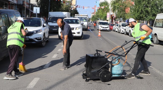 ASFALT YAMA ÇALIŞMALARI ARALIKSIZ SÜRÜYOR