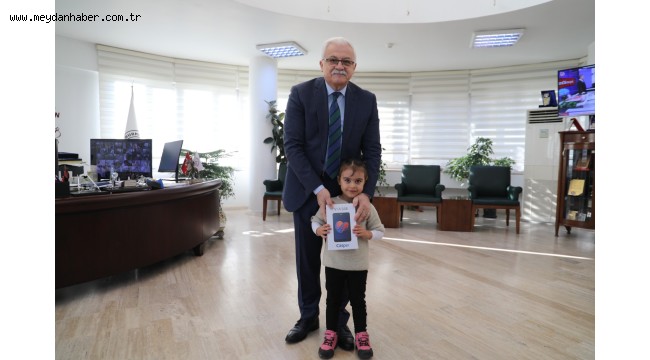 BAŞKAN DEVECİLER'DEN KÜÇÜK DEFNE'YE TABLET