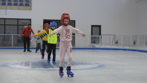 BUZ PİSTİNDE HALK GÜNLERİ BAŞLIYOR 