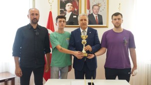 Deer Slayers ile FireFlux "Tech İzmir"de karşı karşıya gelecek