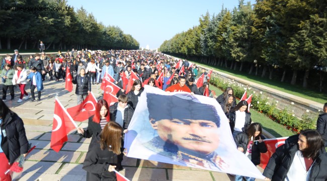 EFES SELÇUKLU GENÇLER ANITKABİR'DE