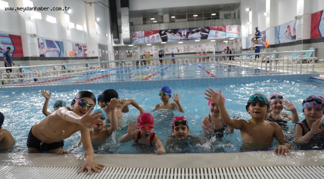 ETİMESGUTUN DENİZİ YOK AMA 7 KAPALI YÜZME HAVUZU VAR!