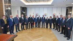 İzmir Oda ve Borsalarından TOBB Ziyareti