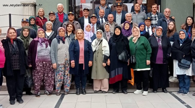 Menderes Belediyesi'nden gazilere Bergama gezisi