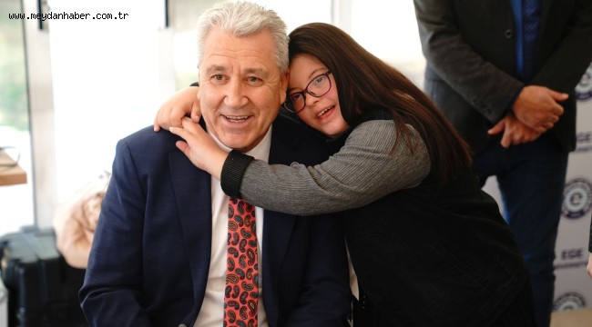 Rektör Prof. Dr. Budak, engelli öğrenci ve aileleri ile bir araya geldi