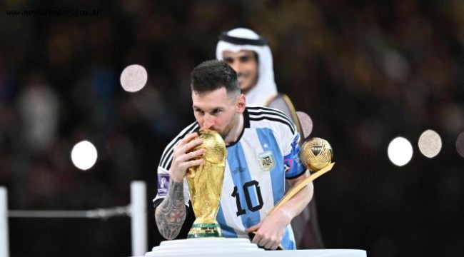 Arjantin, armasına üçüncü Dünya Kupası yıldızını taktı