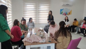 AYVALIK BELEDİYESİ YAŞLI BAKIMEVİ VE ÖZEL ÇOCUKLAR EĞİTİMEVİ'NDE ANLAMLI BİR SOSYAL SORUMLULUK PROJESİ