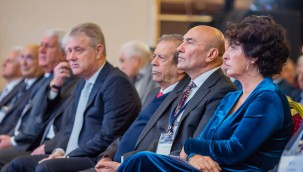 Başkan Soyer Ege Ekonomik Forum'da tarihi kongre için konuştu "Bu İzmir'in hem hakkı hem sorumluluğudur"