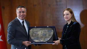 DEÜ'DEN ÖĞRENCİLERİN KARİYER GELİŞİMİNE KATKI SUNACAK PROTOKOL