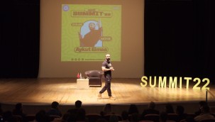 EÜ'de Sosyal Medya ve İletişim Zirvesi başladı