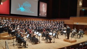 İzmirli bestekarlar şarkıları ile anıldı