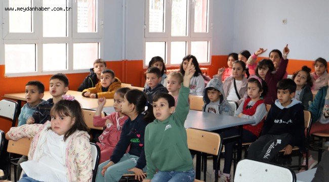 Ödemiş'teki okullarda "Sıfır Atık" eğitimleri sürüyor 