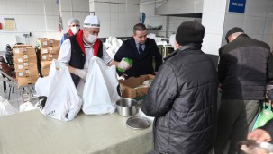 Odunpazarı Belediyesi yılbaşında ihtiyaç sahiplerini unutmadı