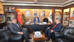 AFYONKARAHİSAR İL MİLLİ EĞİTİM MÜDÜRLÜĞÜNDEN BAŞKAN DR. MUSTAFA ÇÖL'E ZİYARET