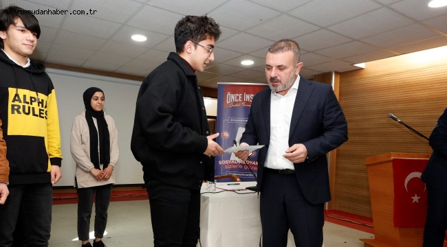 BAŞKAN ERCAN'DAN ÜNİVERSİTEYE HAZIRLANAN GENÇLERE DESTEK